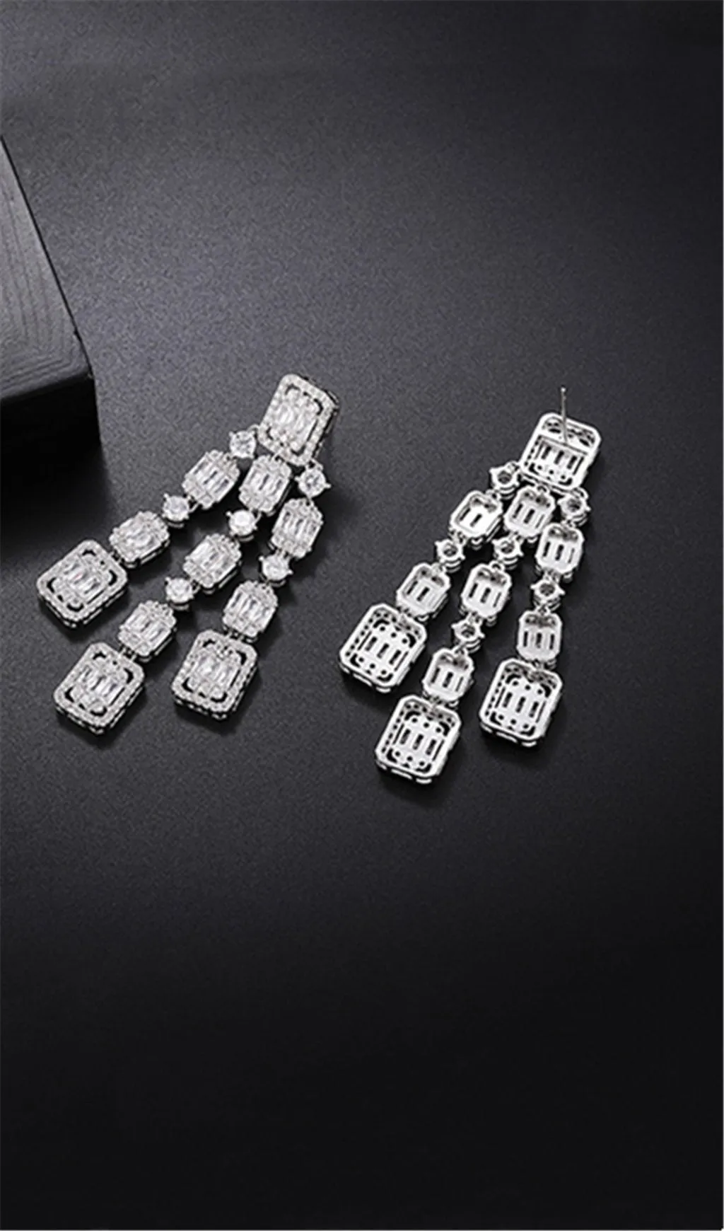 AQUARE LONG ZIRCON EARRINGS Gloria Lanvin