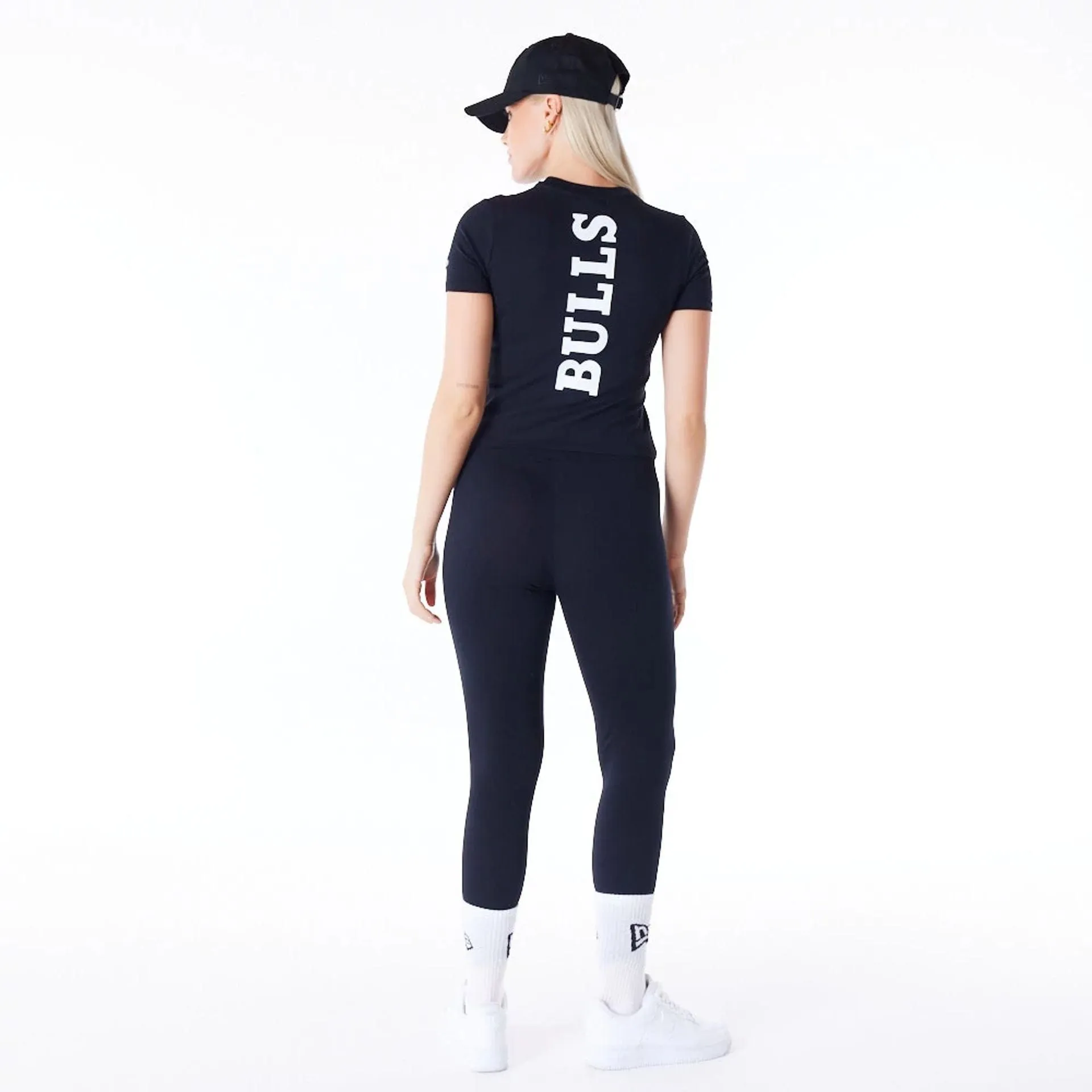 Chicago Bulls Womens NBA Wordmark Black Slim T-Shirt NEW ERA