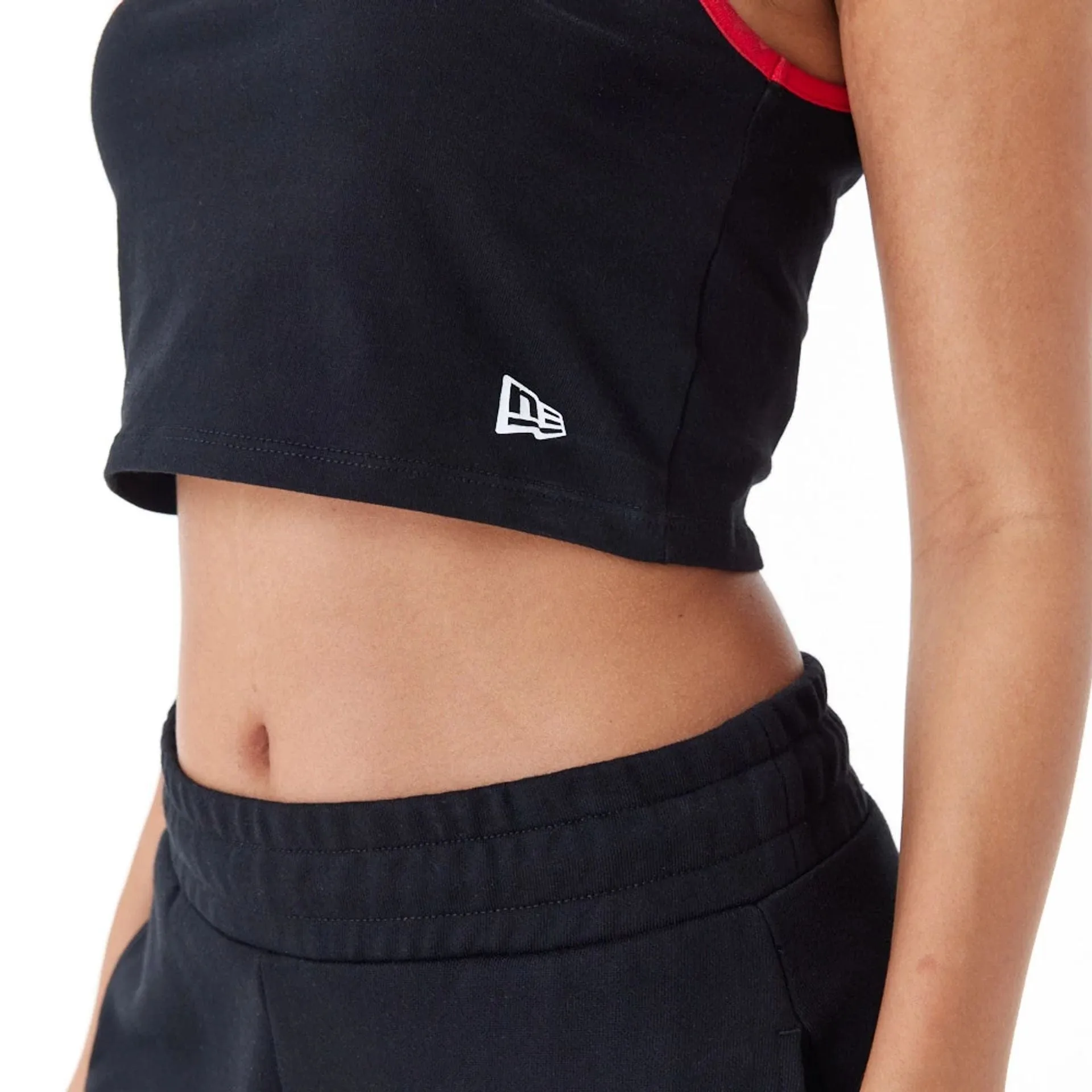 Chicago Bulls Womens Womens NBA Team Wordmark Black Crop Tank Top NEW ERA