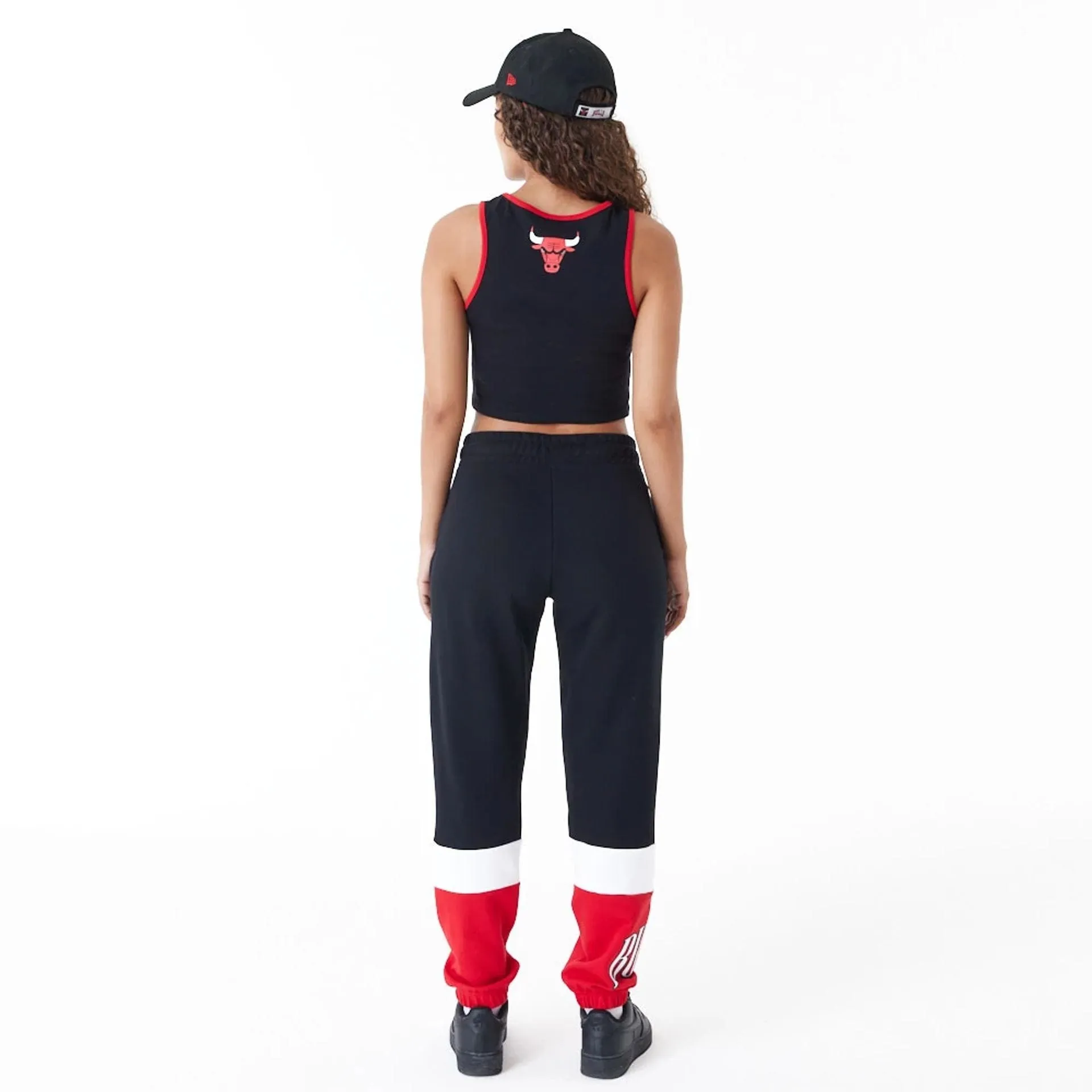 Chicago Bulls Womens Womens NBA Team Wordmark Black Crop Tank Top NEW ERA