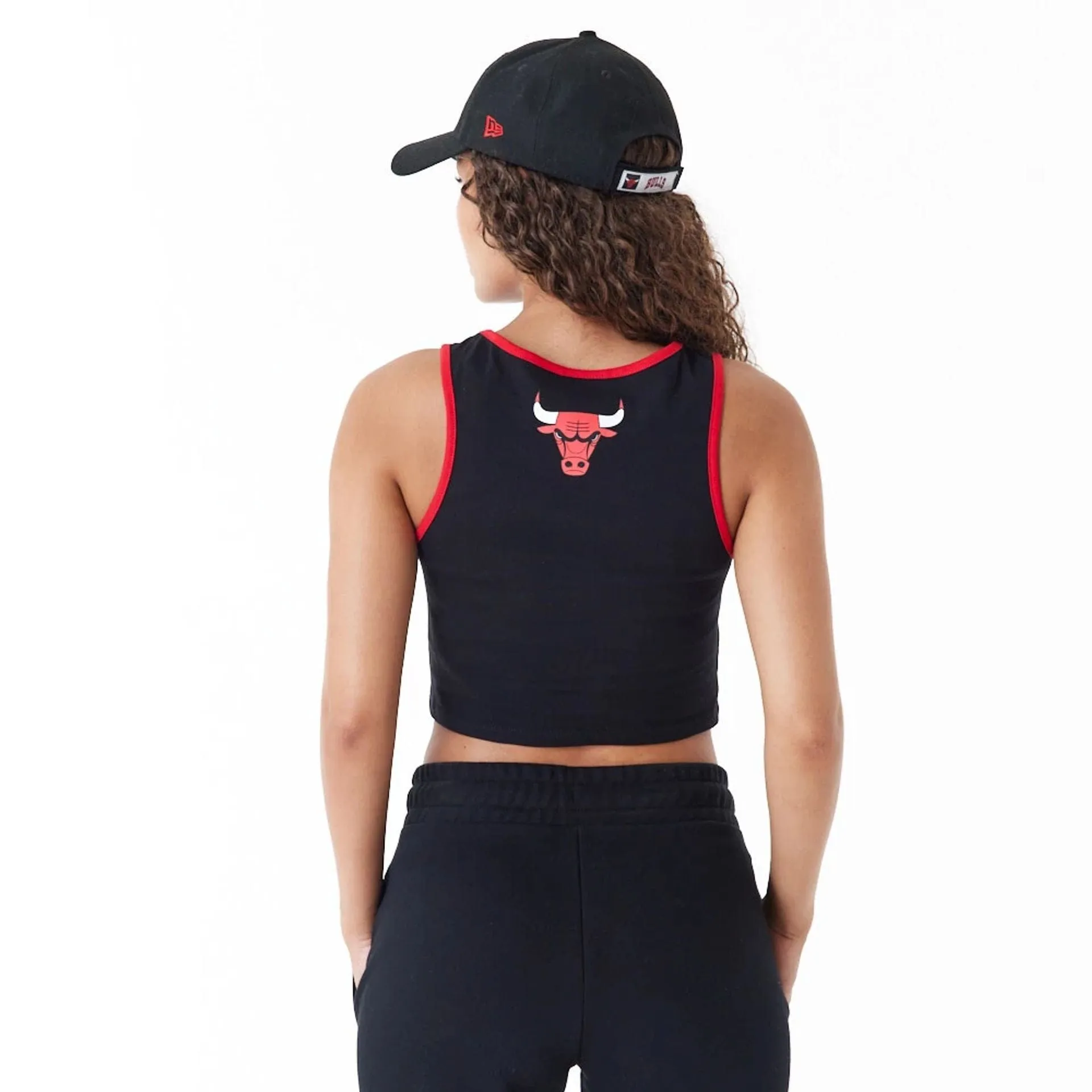 Chicago Bulls Womens Womens NBA Team Wordmark Black Crop Tank Top NEW ERA