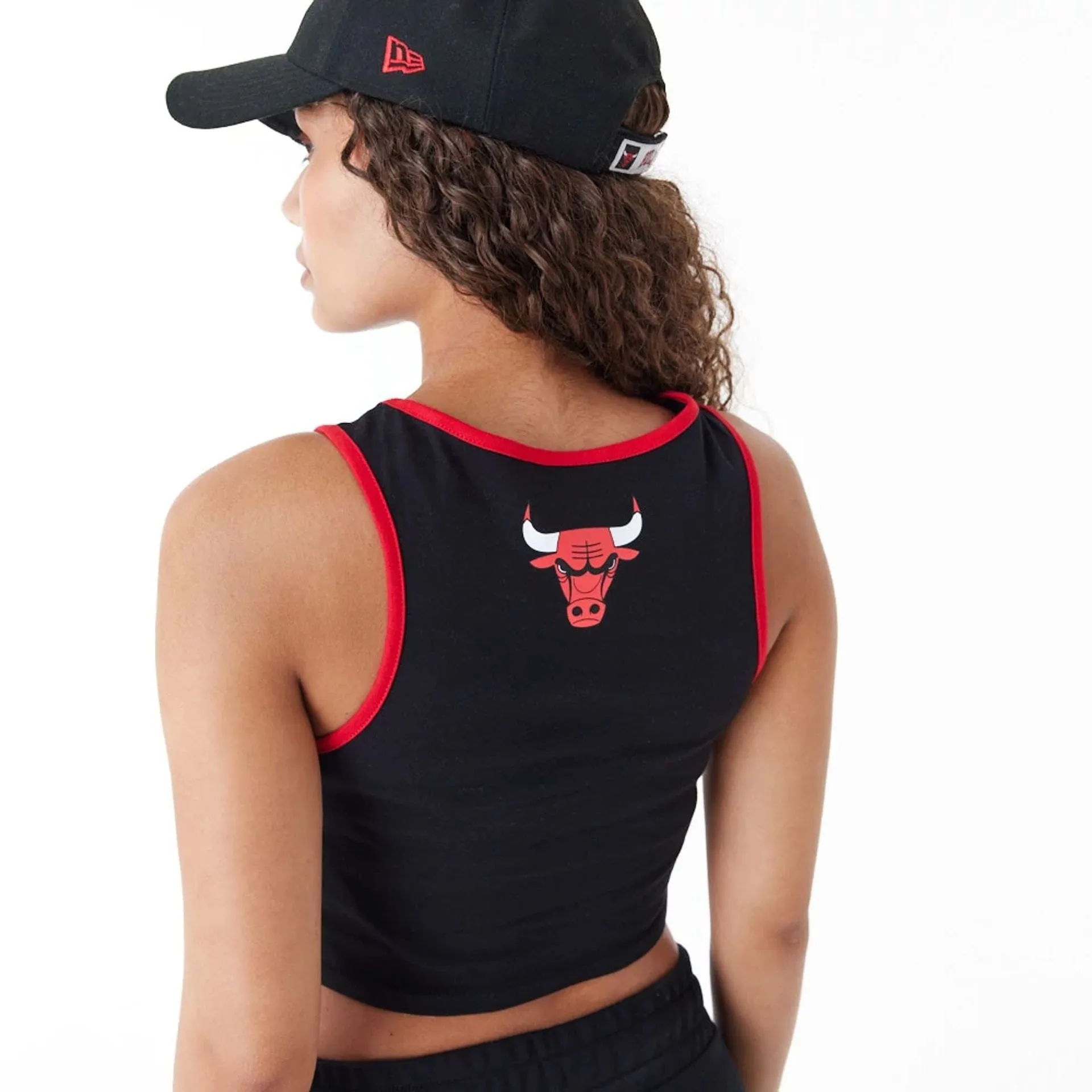 Chicago Bulls Womens Womens NBA Team Wordmark Black Crop Tank Top NEW ERA