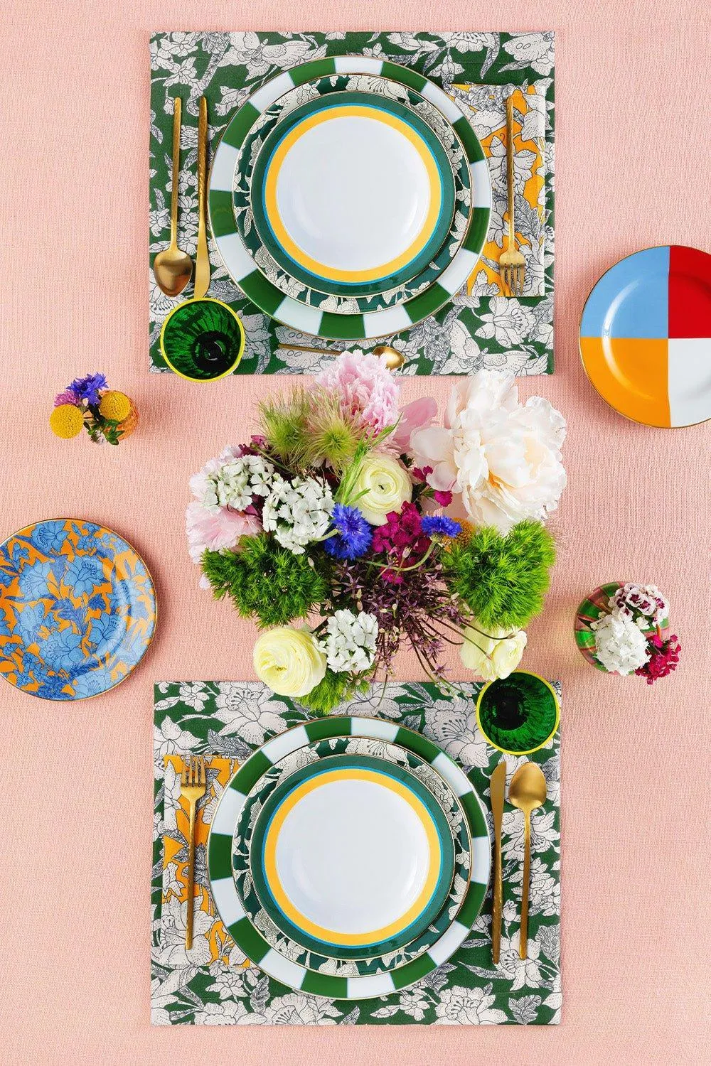 Dessert Plates Set of 2 - Lilium
