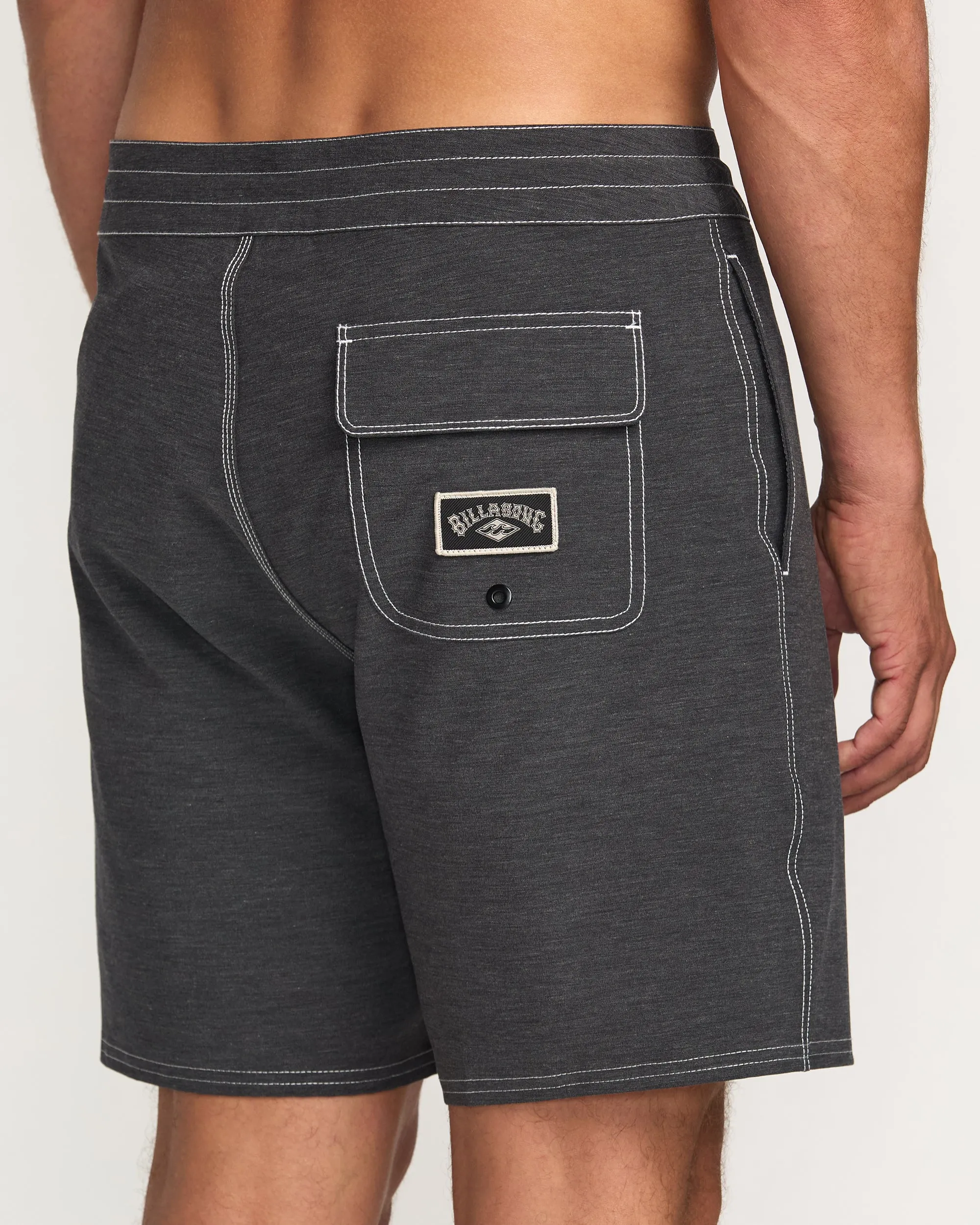 Every Other Day Lo Tide 18" Boardshorts - Black Billabong