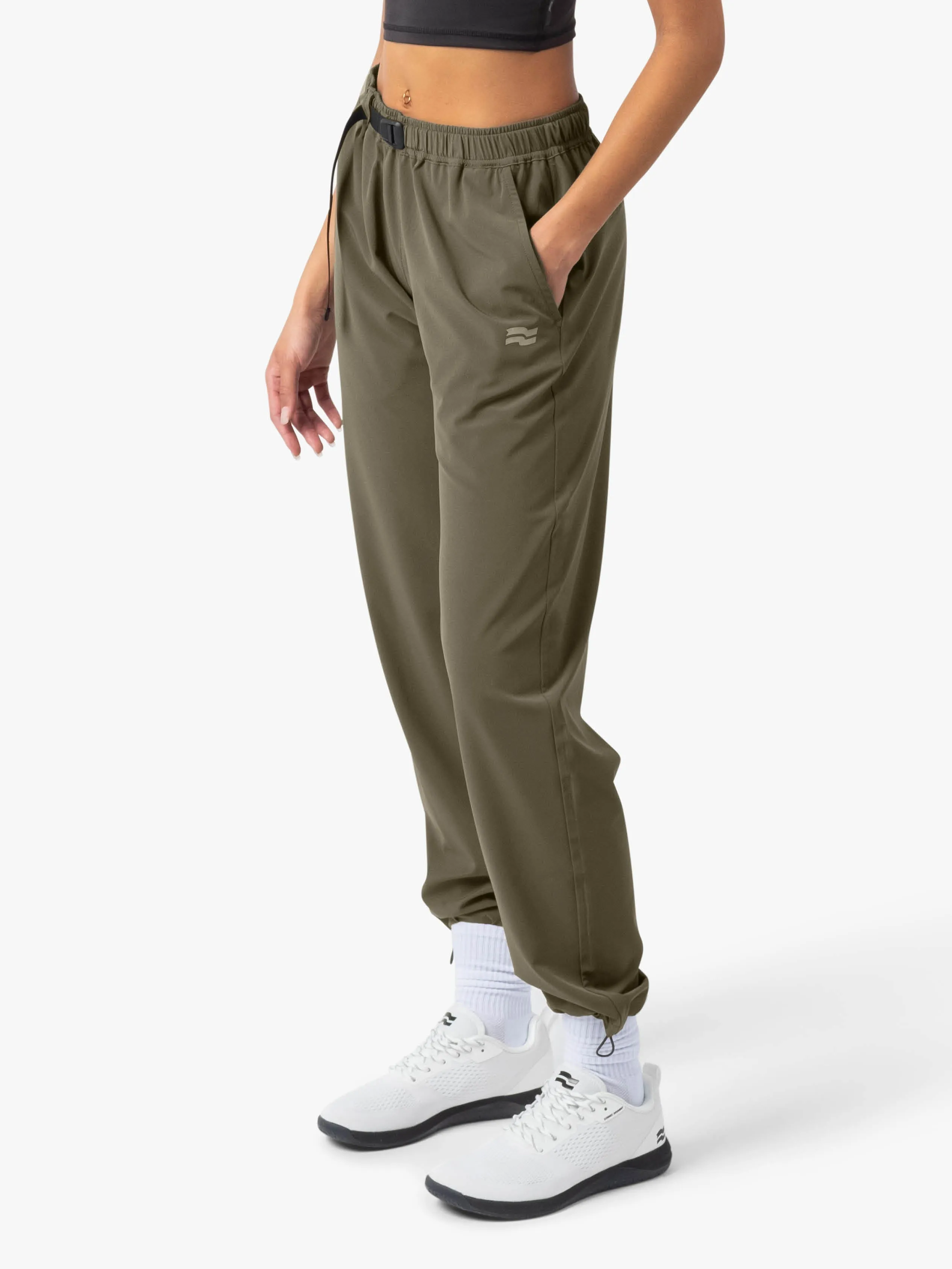 Field TrackPant - Flag Strike