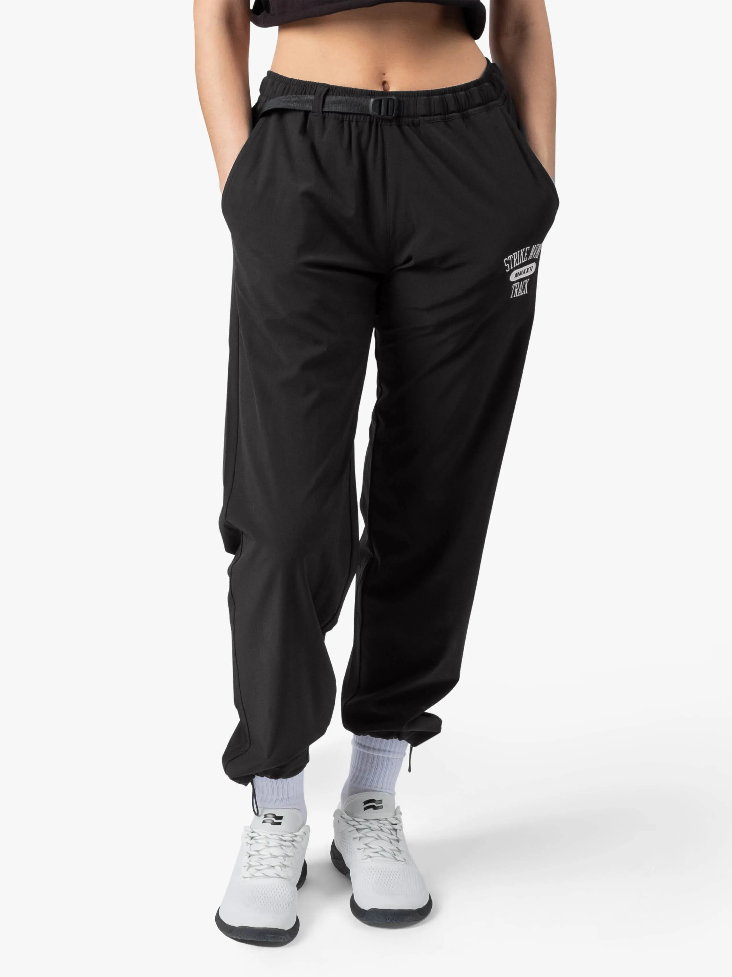 Field TrackPant - Track Strike