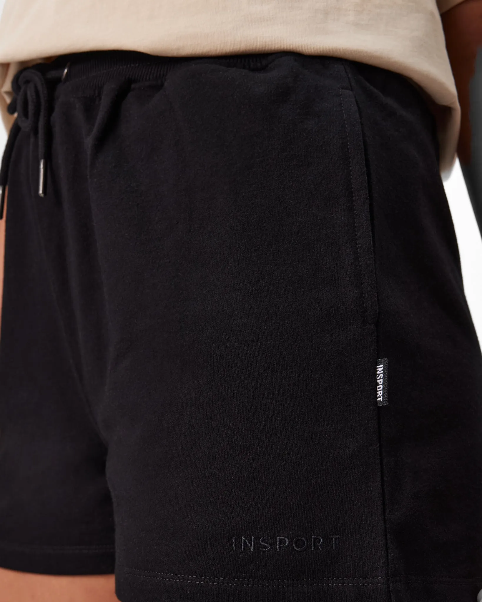 INSPORT WOMEN'S JENNA BLACK SHORTS