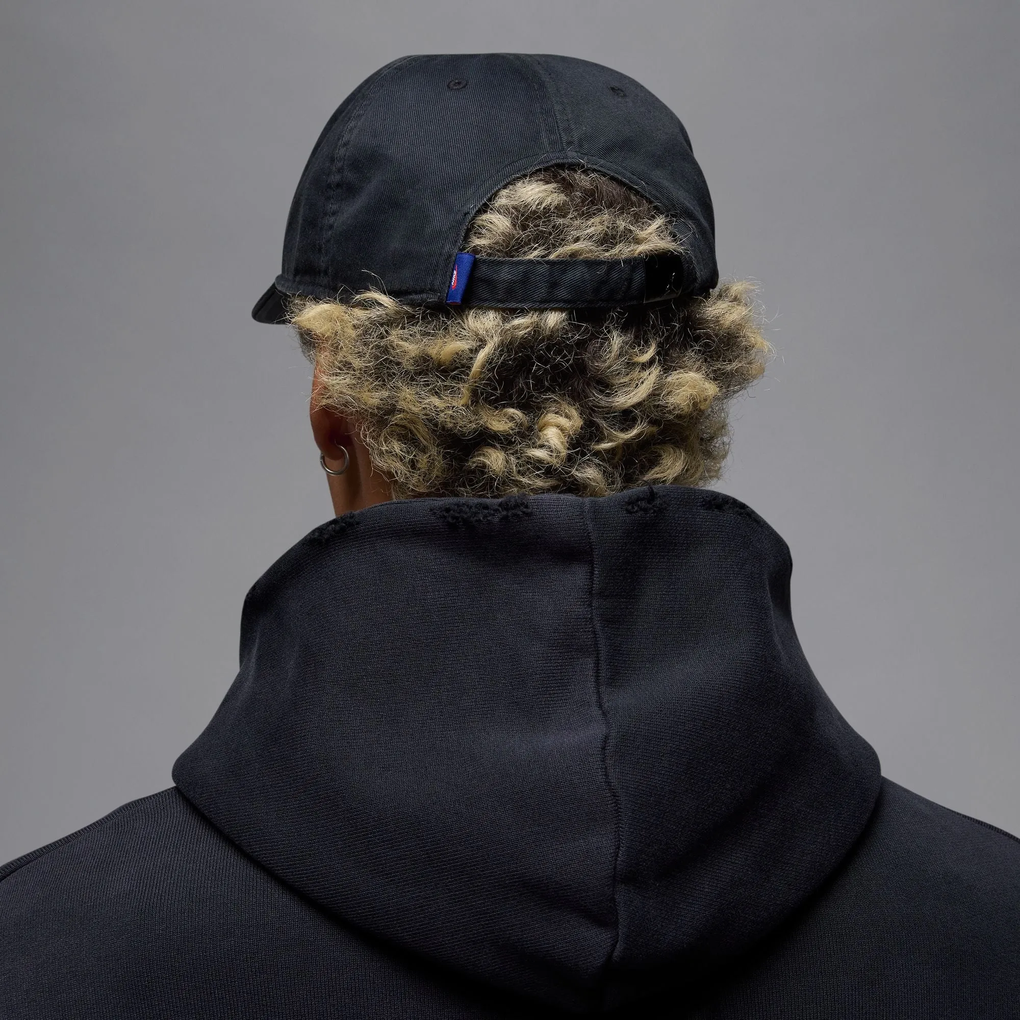 JORDAN PRO RARE AIR UNSTRUCTURED HAT "BLACK/CHILE RED"