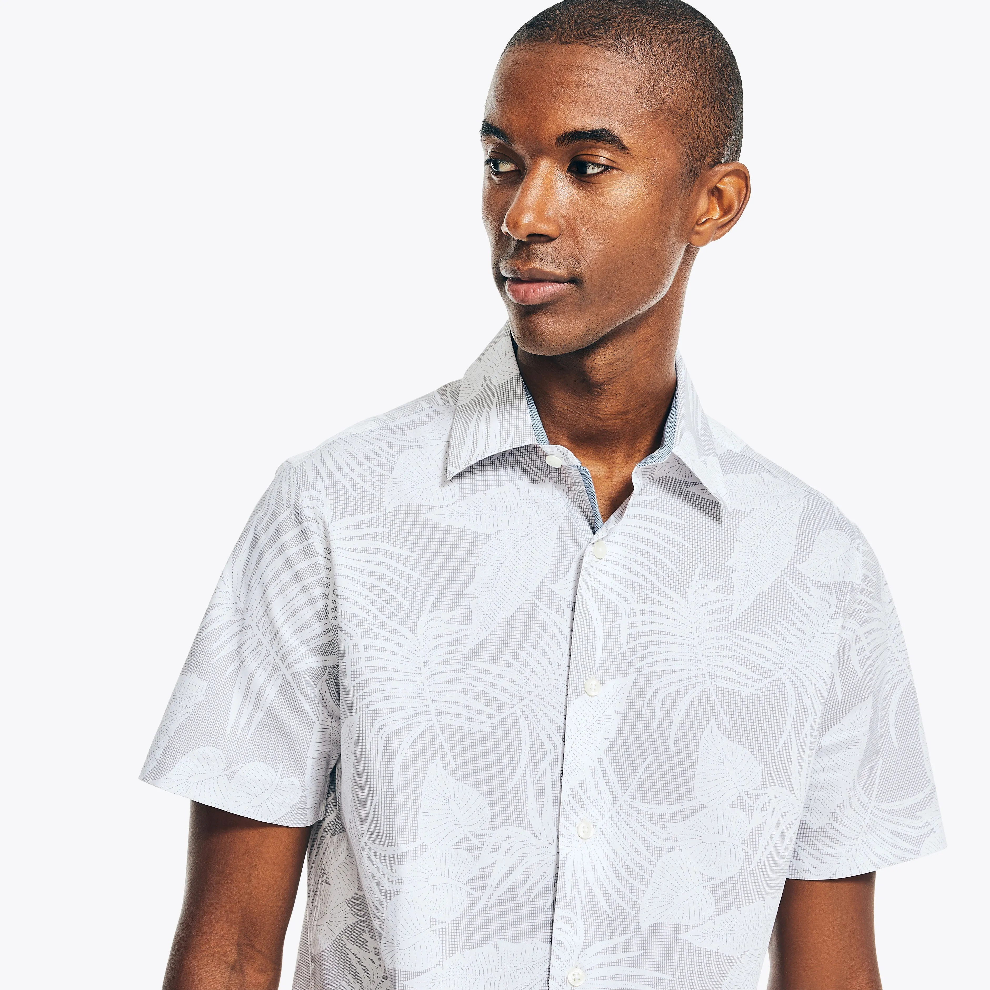 Nautica Mens Navtech Trim Fit Printed Short-Sleeve Shirt