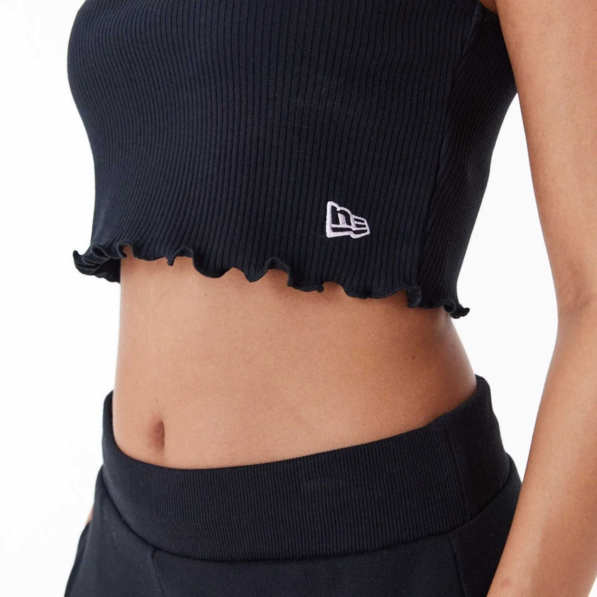 New York Yankees MLB Lifestyle Black Womens Crop Tank Top NEW ERA