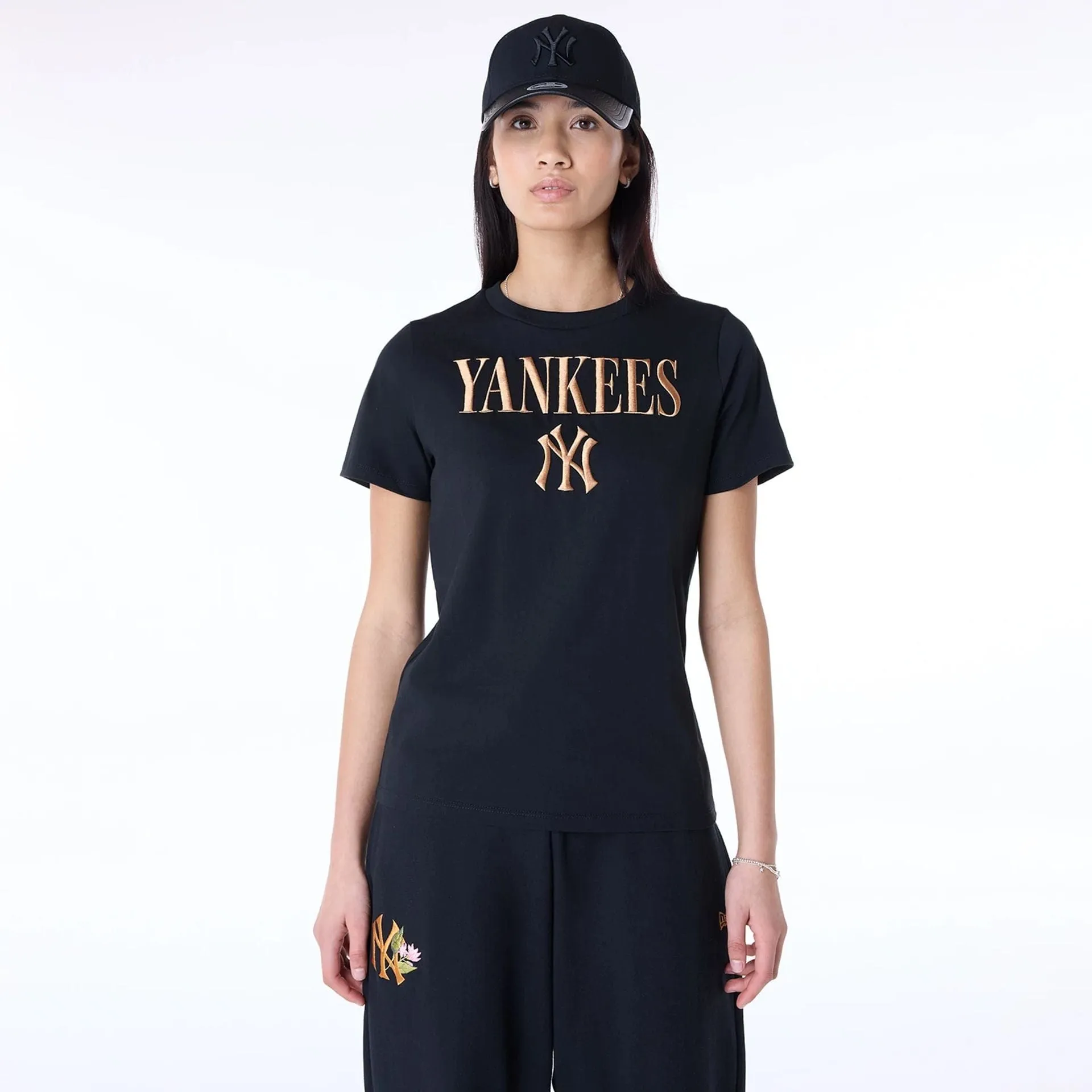 New York Yankees Womens MLB Black T-Shirt NEW ERA