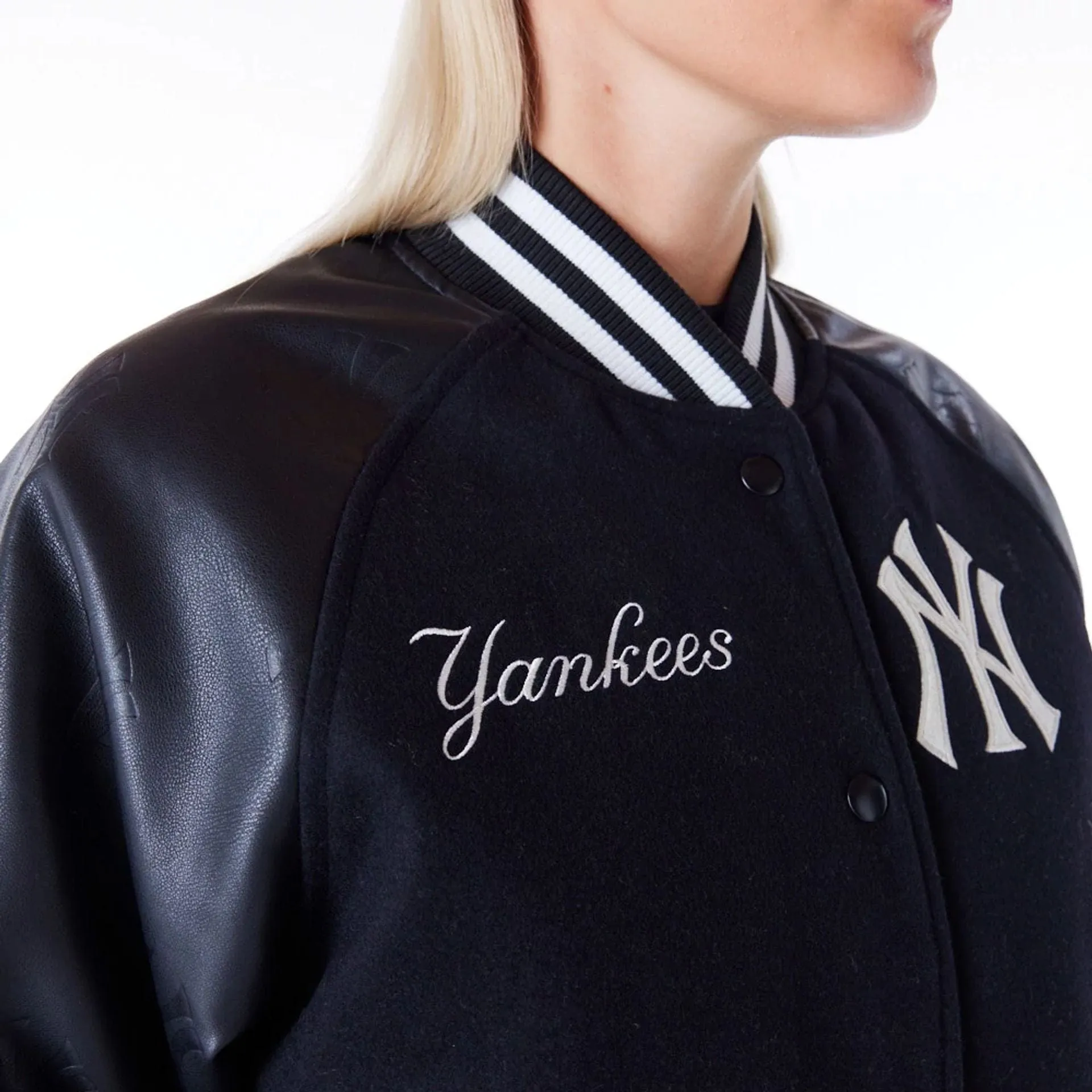New York Yankees Womens MLB Black Varsity Jacket NEW ERA
