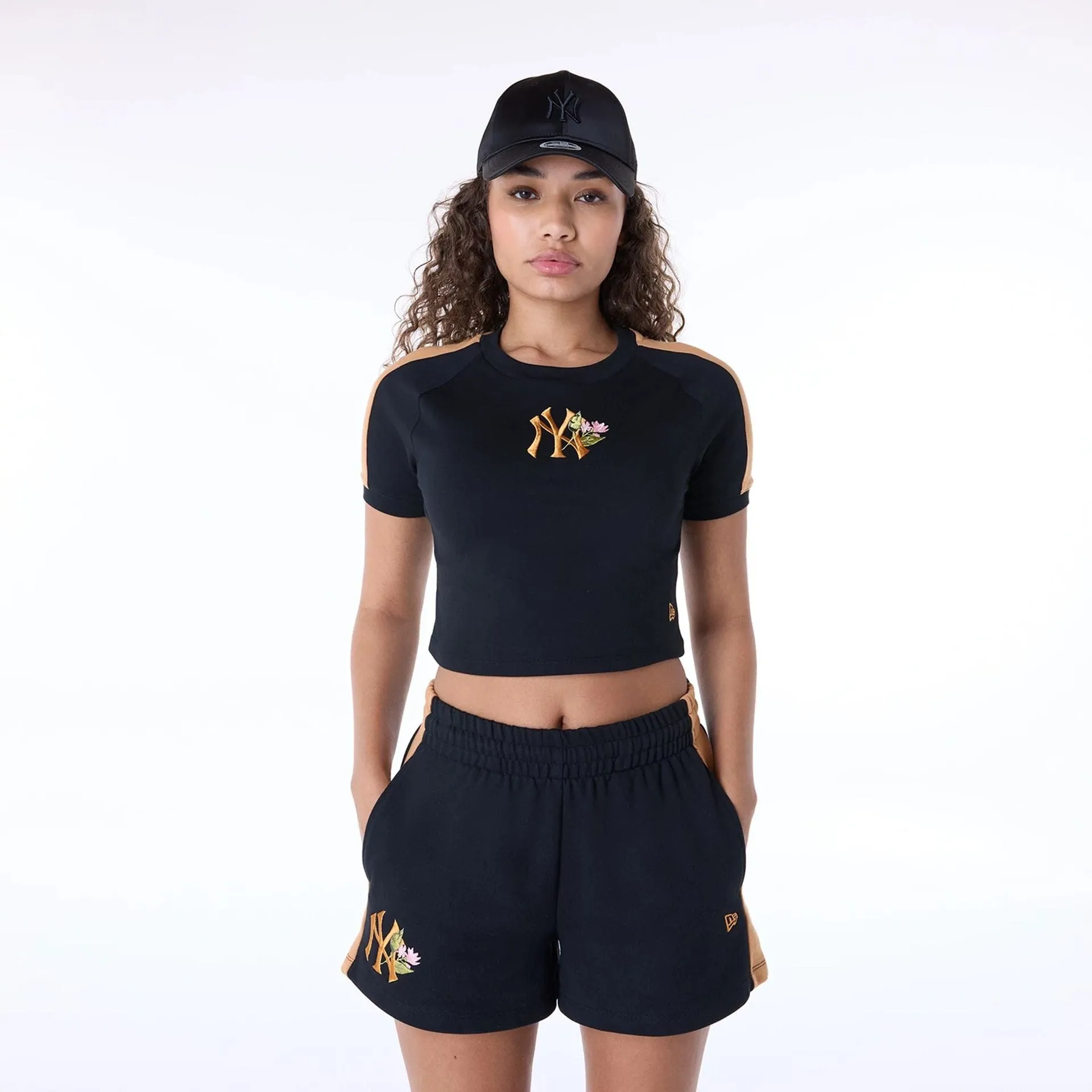 New York Yankees Womens MLB Floral Black T-Shirt NEW ERA