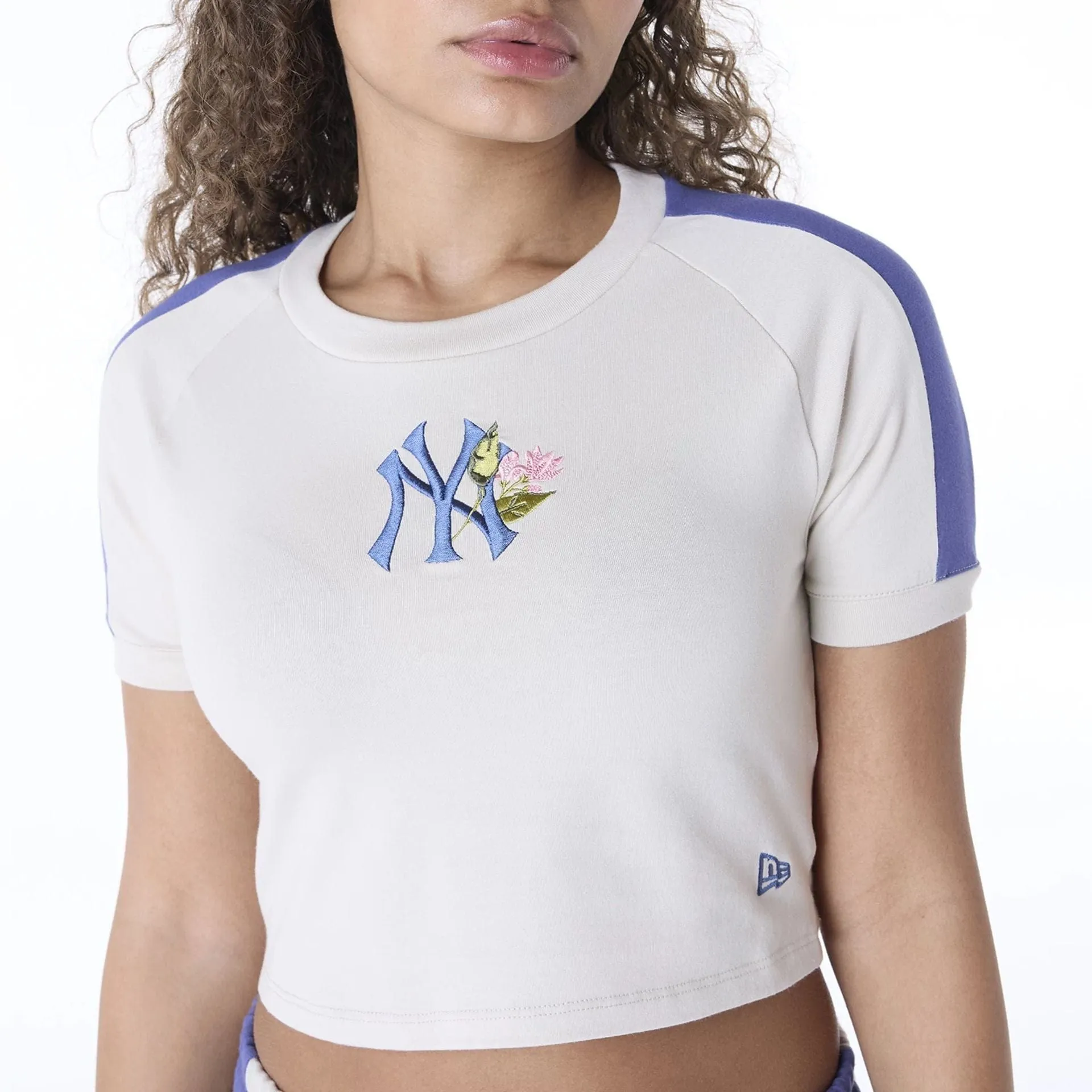 New York Yankees Womens MLB Floral Light Beige T-Shirt NEW ERA
