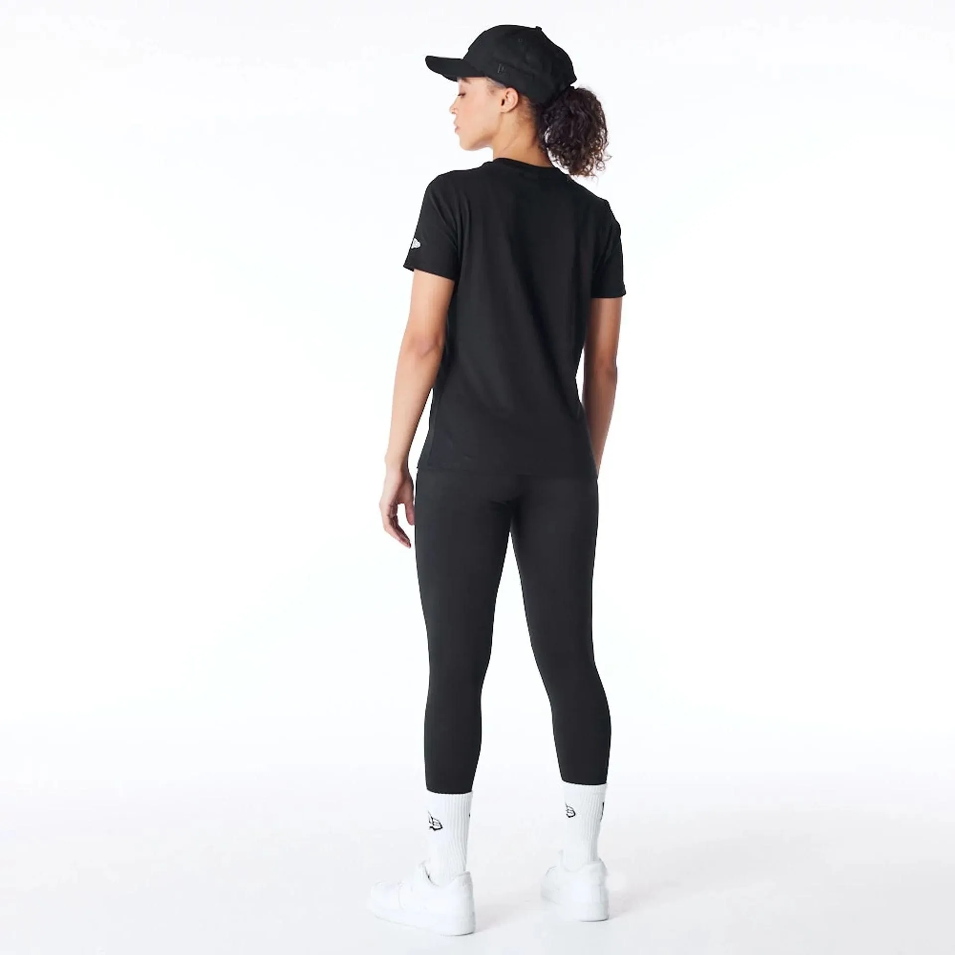 New York Yankees Womens MLB League Essential Black T-Shirt NEW ERA