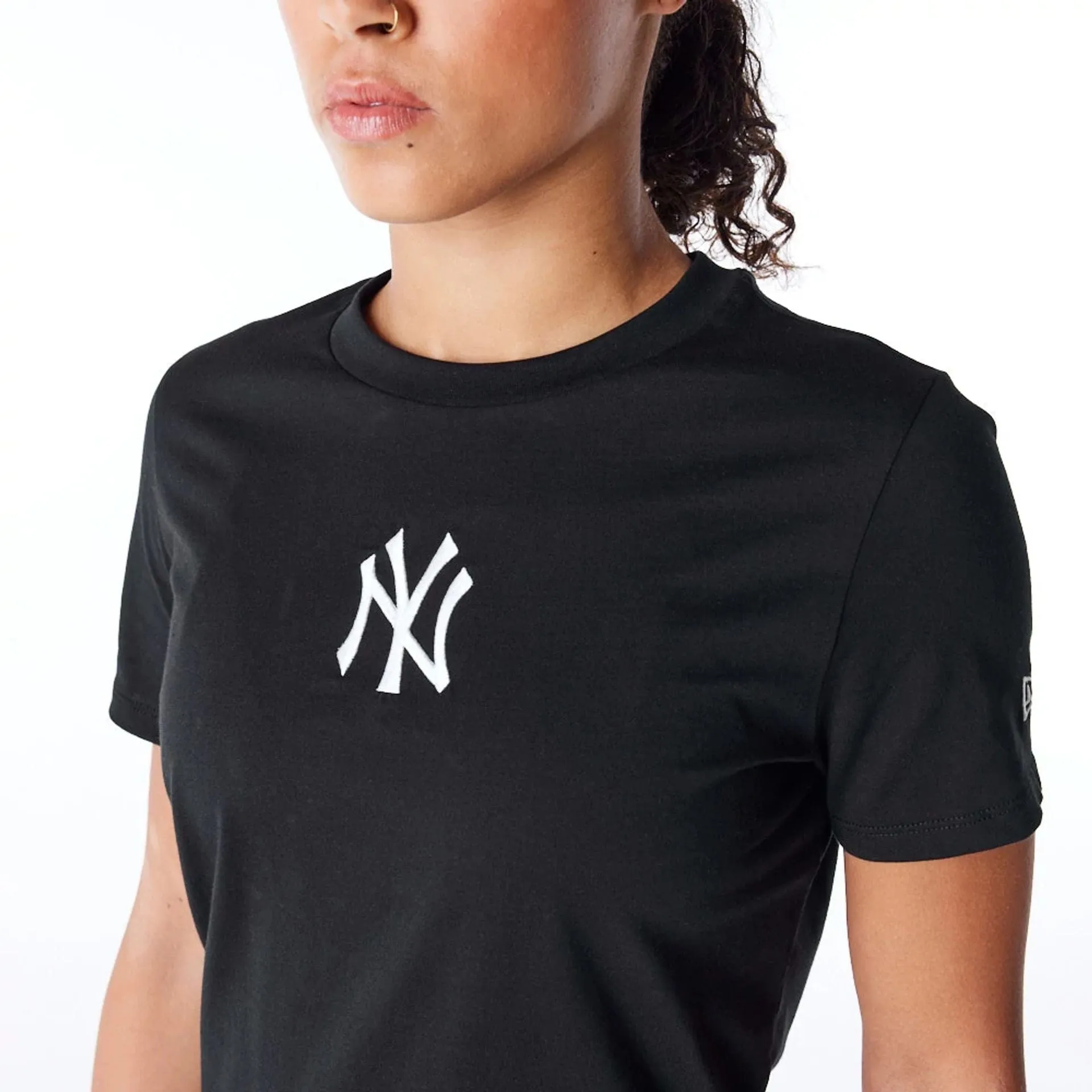 New York Yankees Womens MLB League Essential Black T-Shirt NEW ERA