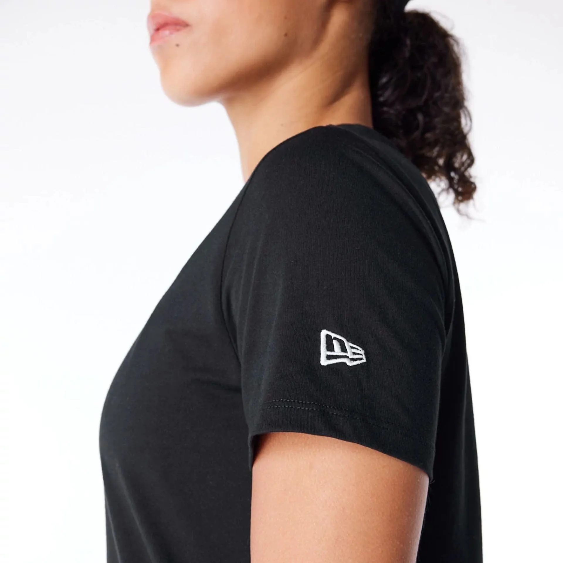 New York Yankees Womens MLB League Essential Black T-Shirt NEW ERA