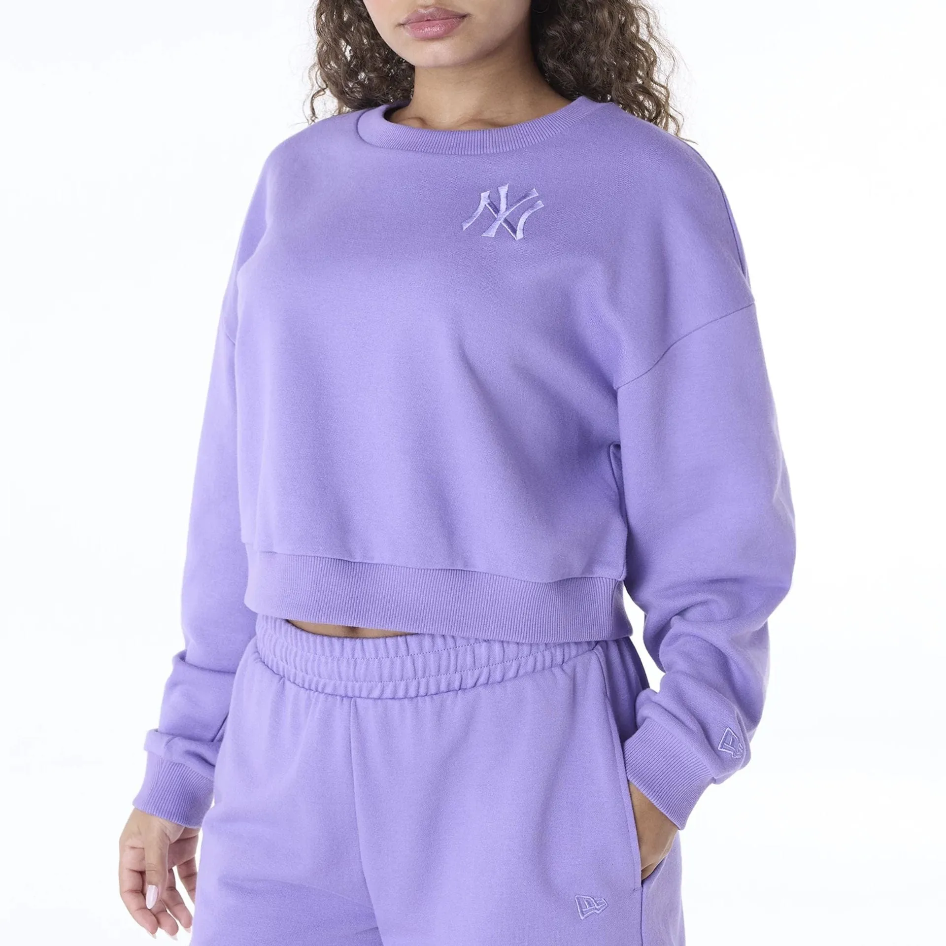 New York Yankees Womens MLB League Essential Purple Crew Neck Sweater NEW ERA