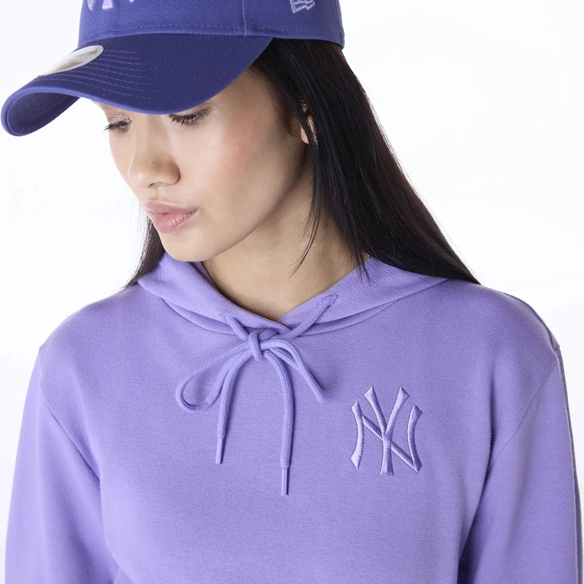 New York Yankees Womens MLB League Essential Purple Pullover Hoodie NEW ERA