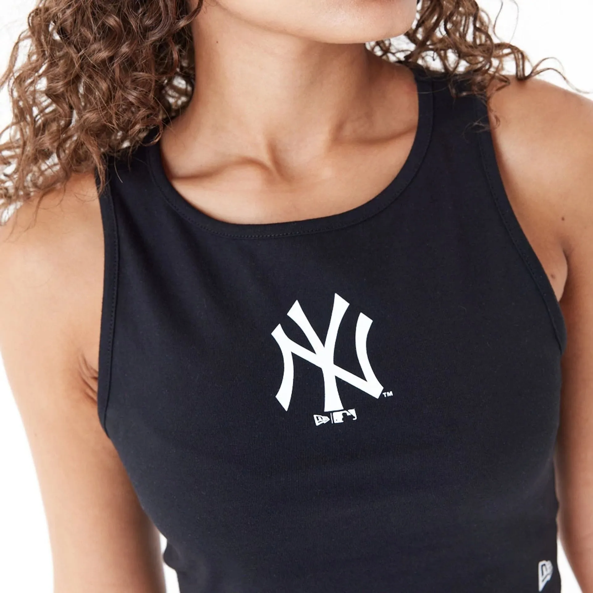 New York Yankees Womens MLB Lifestyle Black Crop Tank Top NEW ERA