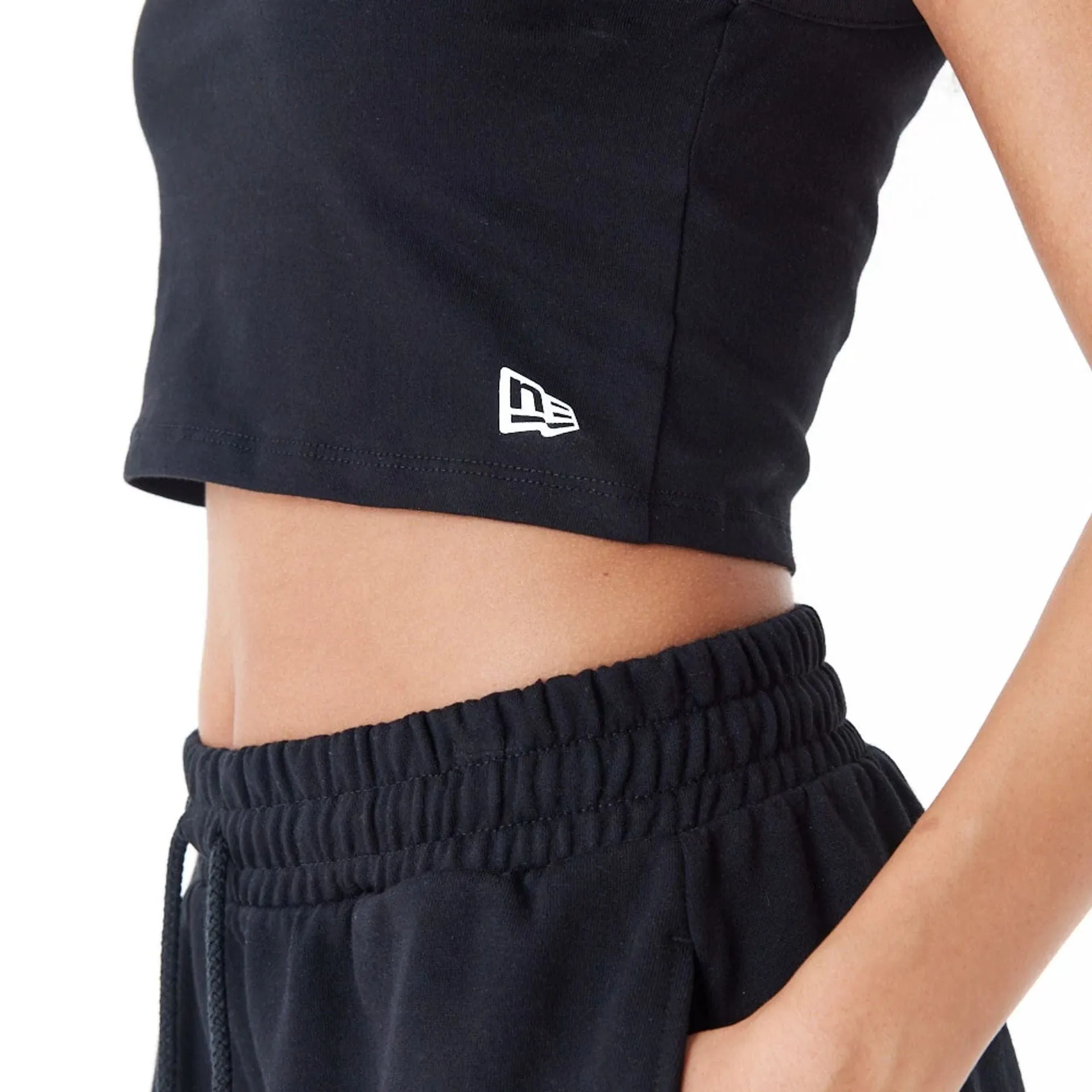 New York Yankees Womens MLB Lifestyle Black Crop Tank Top NEW ERA