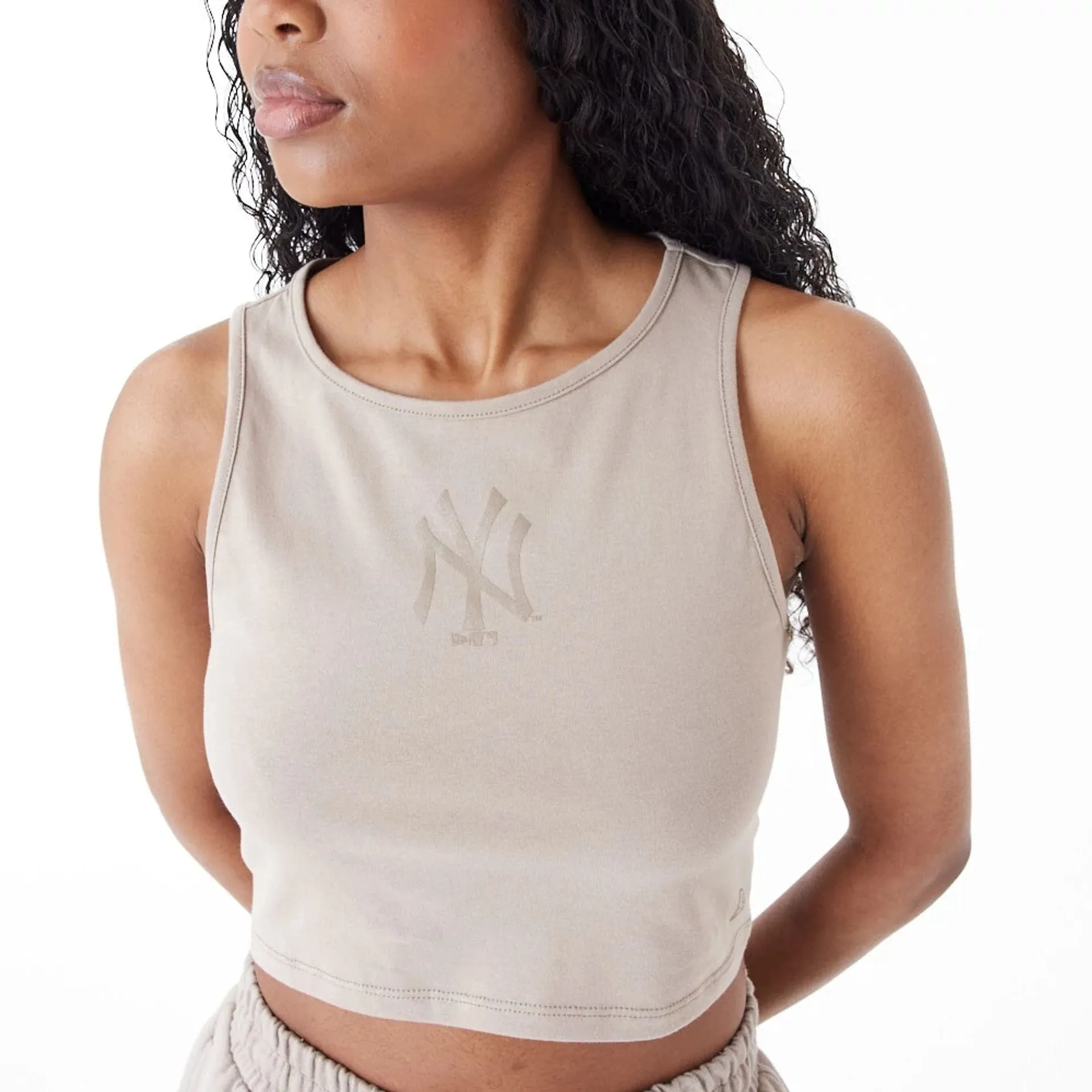 New York Yankees Womens MLB Lifestyle Brown Crop Tank Top NEW ERA